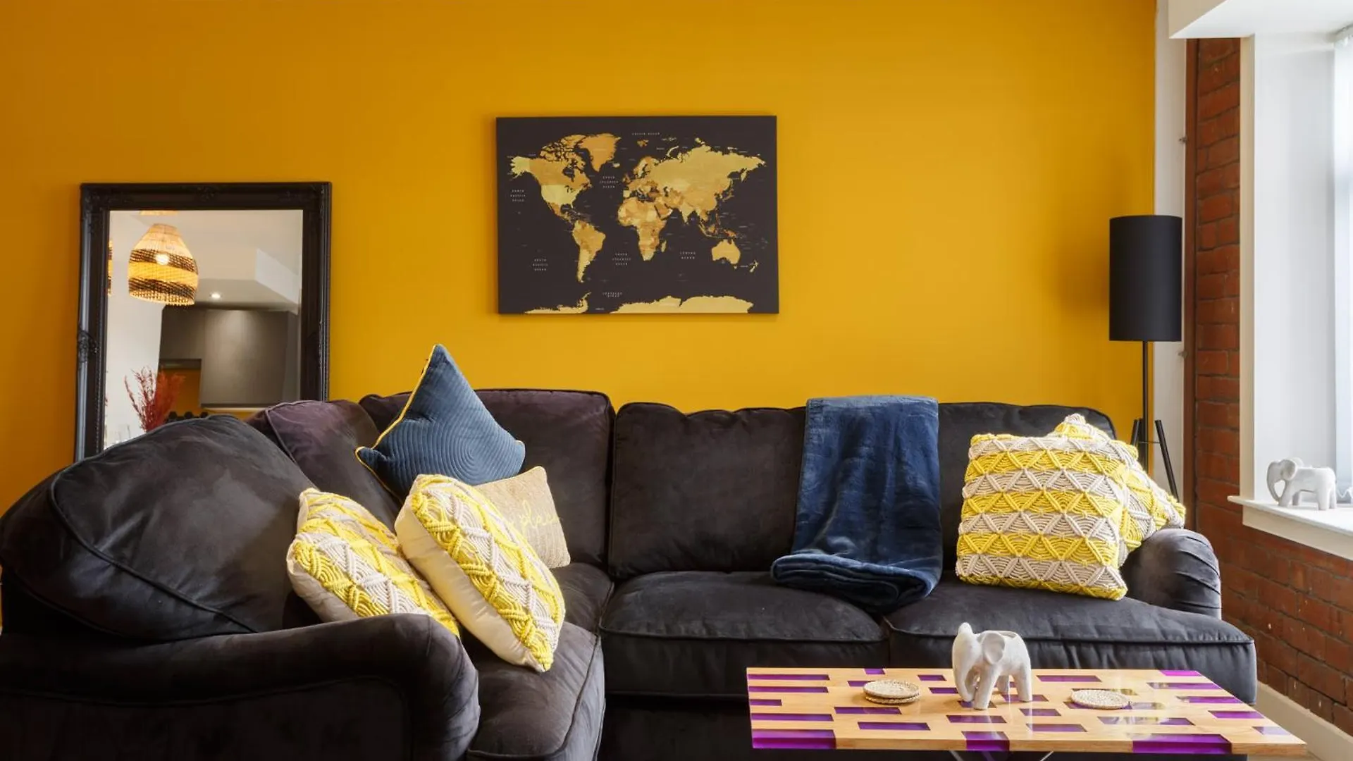 Kemara Apartments - Stunning 2 Bedroom Duplex Apartment Bradford  Verenigd Koninkrijk